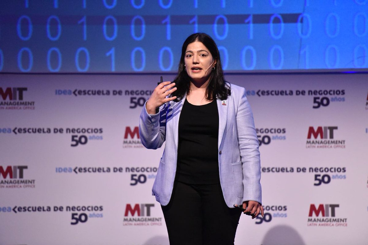 Emanuel_Rico's tweet photo. Les agradecemos haber participado de "Transformando la Revolución FinTech", la conferencia que @MITSloanLATAM e @IdeaArg organizaron con la presencia de más 300 personas.
¡Gracias por participar de este evento único y de vanguardia! #MITFinTechLatAm https://t.co/tKwxgLnbWA