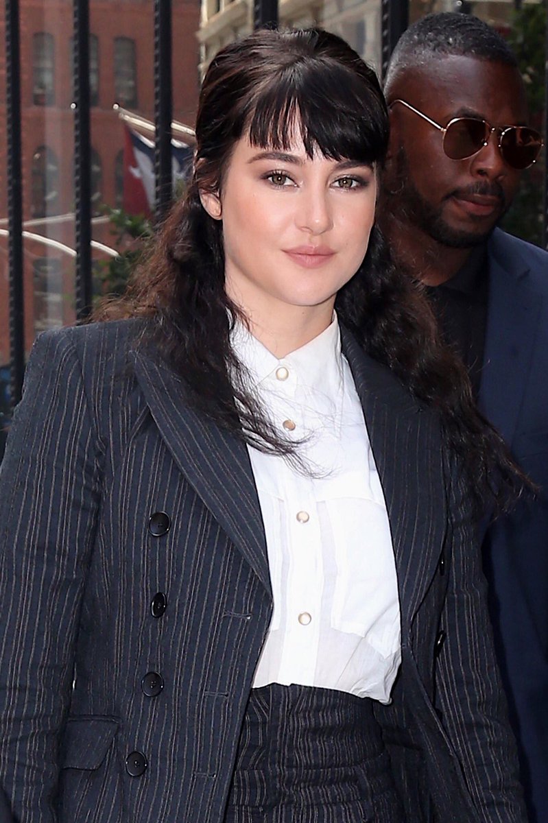 hungvanngo's tweet photo. @shailenewoodley today in NYC for @adriftmovie press ❤️.
Styled by #ilariaurbinati
💇 #keithcarpenter
💄 #hungvanngo https://t.co/vZsuTpMCm8