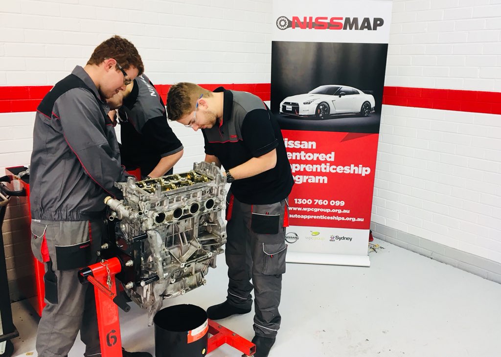 NISSMAP's tweet photo. NSW #Nissmap class working through their #engine #servicing #modules in the Nissmap Training workshop #careers #apprentices #apprenticeship #CustomisedTraining #skillsGap #nissan @NISMO @Nissan_Aus @WPCGroup https://t.co/8J5GpgiUf8