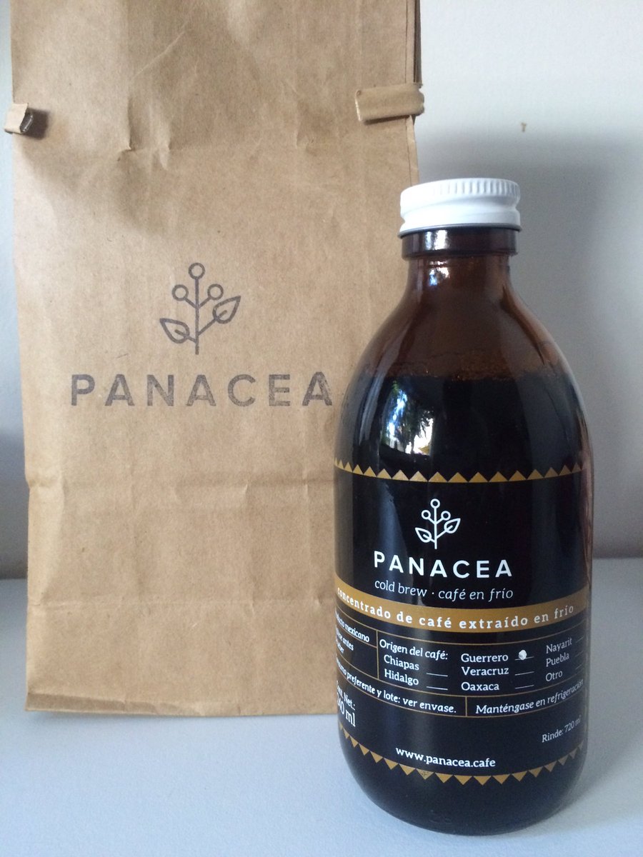 Tienen que probar este concentrado de café cold brew. Pueden beberlo directamente o diluirlo con agua o leche y endulzarlo con miel. Yo lo tomé con hielos y sabe buenísimo. Gracias <a href="/panacea_cafe/">PANACEA Cold Brew</a>.