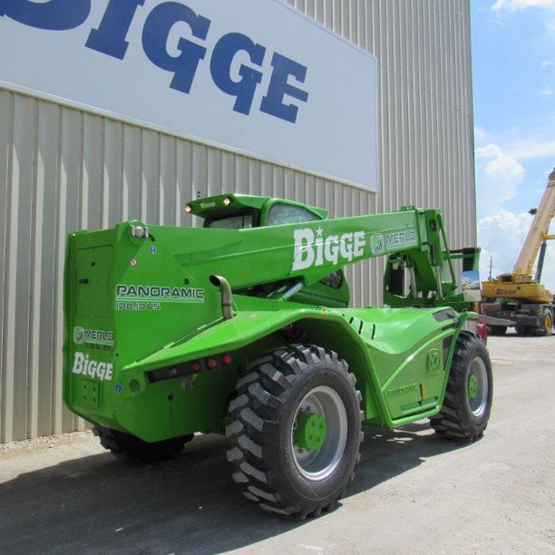BiggeCrane's tweet photo. The #Merlo P 120.10 HM #reachfork can lift 26,500 lbs Ideal 4 use in industries like #construction #manufacturing #energy &amp; more! w/ @appliedMSales #Forrent #ForSale https://t.co/xPmKYdC7eo https://t.co/DGhSONfbOZ