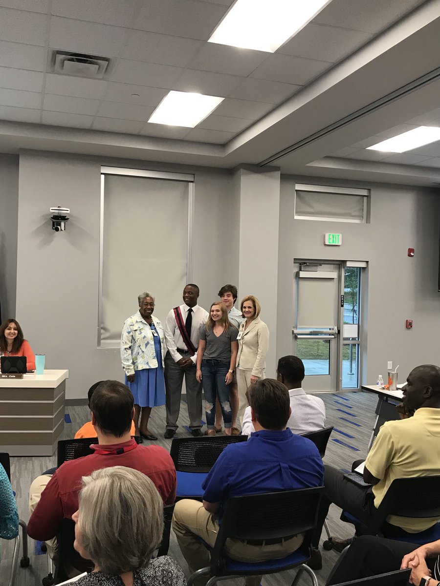 OzzieAhl2's tweet photo. 🐾🎭🐾 Congrats to our RHHS Theatre Students being recognized at the @RockHillSchools Board Meeting tonight. @RHHSNEWS @RHHSTheatreDept https://t.co/Sqf1bCVgHp
