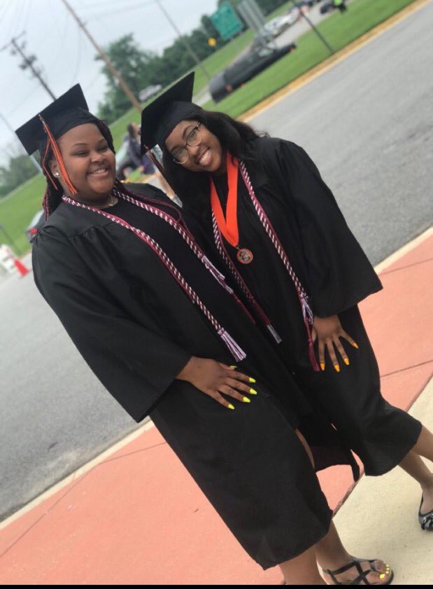 Laurie Lea Hunt tweet media