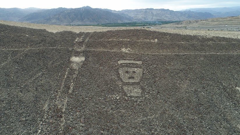 ナスカ近くで地上絵が25個も発見される 画風がユルすぎて疑問の声も フェイクに見える なかなかのセンス 笑 Togetter