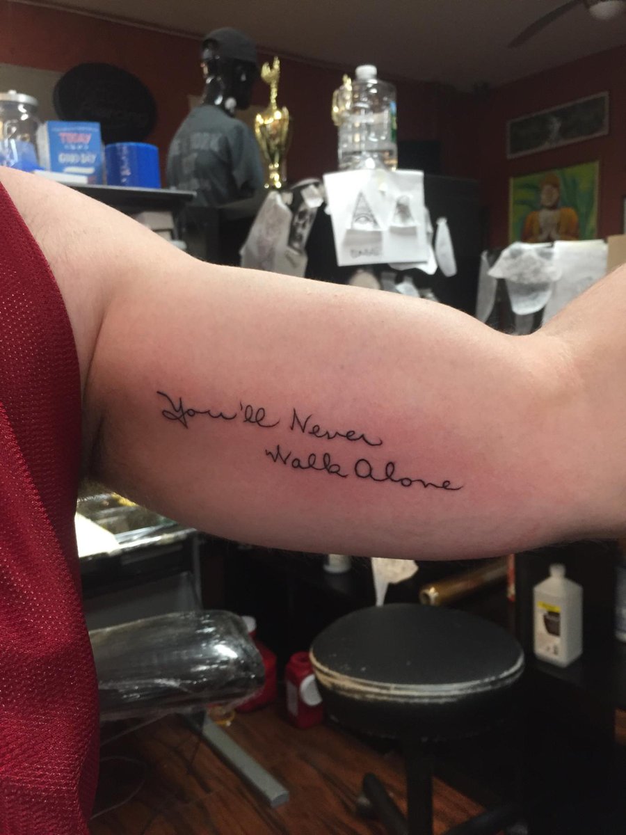 TuneIntoGoonan tweet media