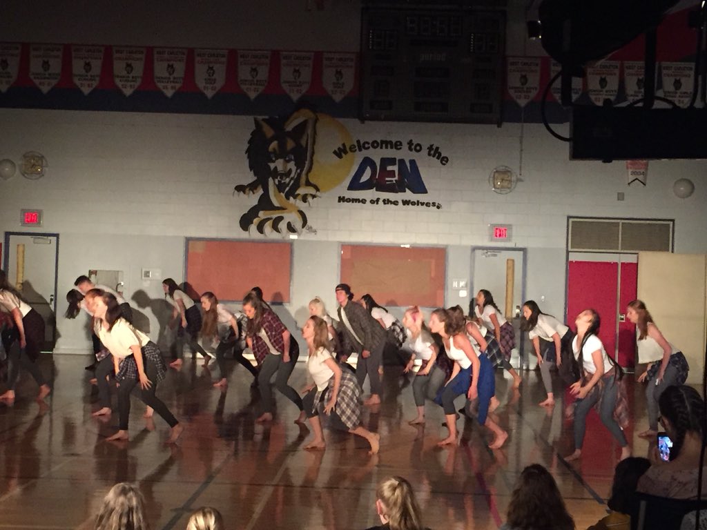 darrylretiredvp's tweet photo. And now at the Spring Dance Showcase @WestCarletonSS @OCDSB @WestOnline https://t.co/EYpTDQazwt