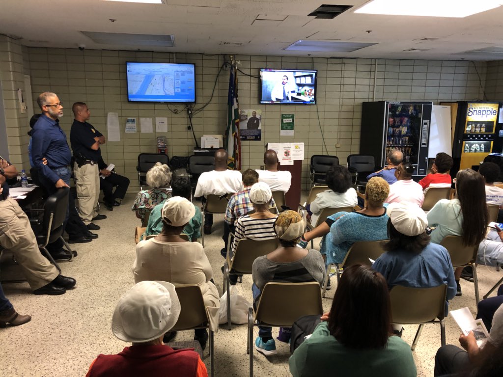 NYPD26Pct's tweet photo. Special thanks to Anthony LaPeruta and the rest of the public safety team @CCNYPS for their active shooting presentation at tonight’s community council meeting. #Harlem #Morningside Heights https://t.co/dHrjsFBGCe