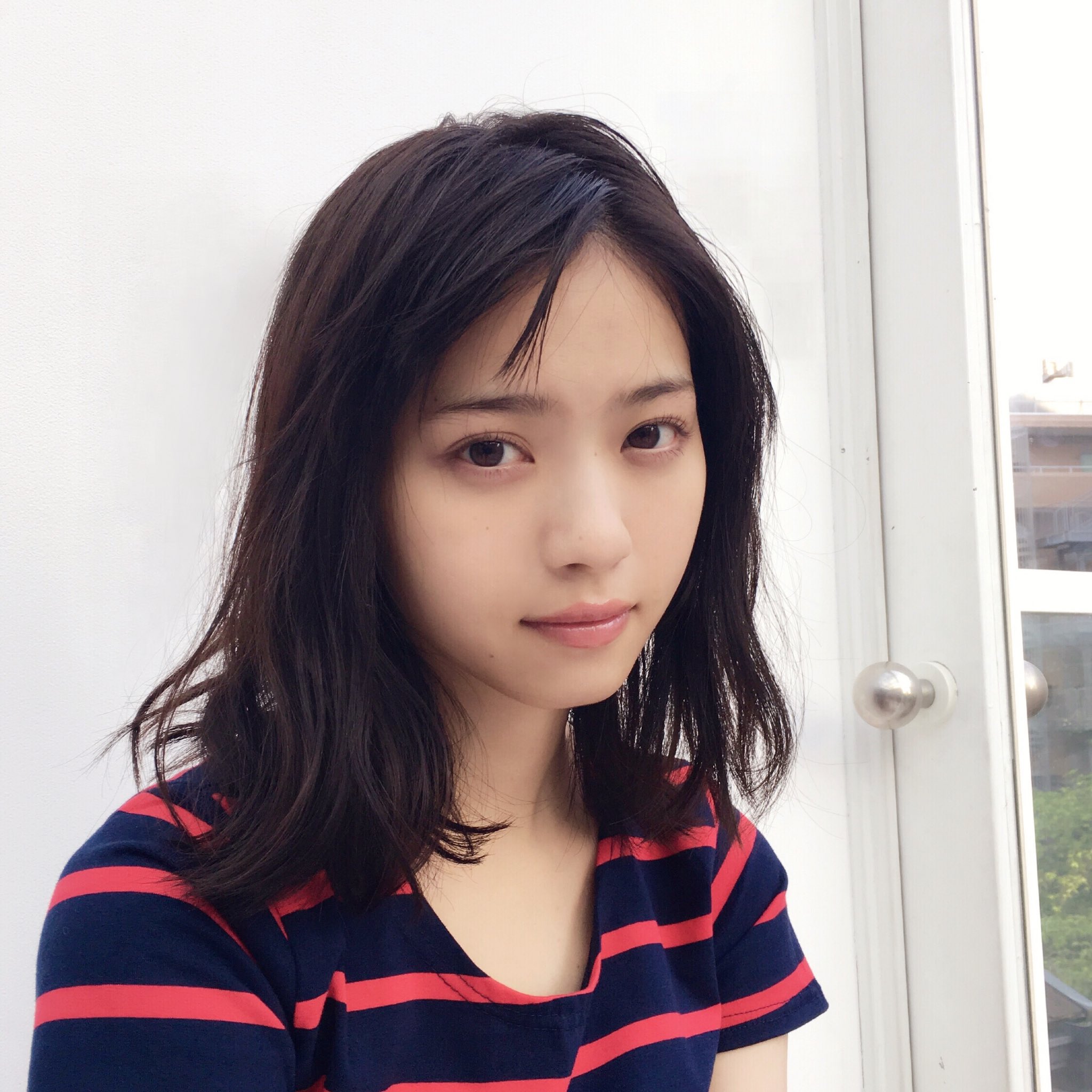西野七瀬フォトブック『わたしのこと』公式 on Twitter &quot;ついに関東も梅雨入り☔️ というわけで、夏っぽさわやかななぁちゃんを