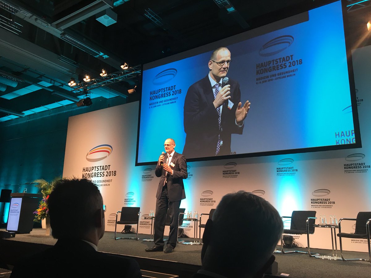 bernd_montag's tweet photo. Just had the opportunity to open the Hauptstadtkongress in Berlin. Digitalization is the main game changer when it comes to improving medical care. At @SiemensHealth we empower our customers to leverage #BigData and #AI and to turn data into insights. #HSK18 https://t.co/K9IR9YbCwF