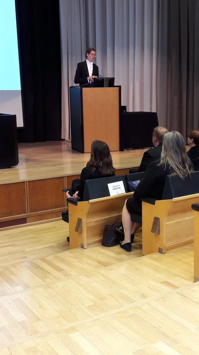 uniofjyvaskyla's tweet image. Professori Petri Böckerman esittäytyy juhlaluennollaan: Terveydentila vaikuttaa työmarkkinoilla ratkaisevasti #JYUnique #JSBE