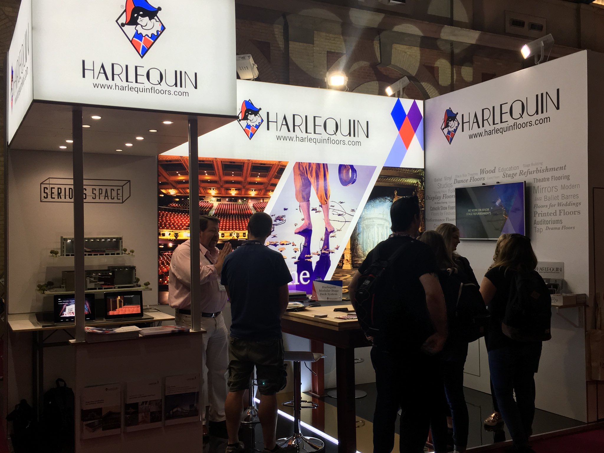 Harlequin Floors On Twitter A Busy Start Theabtt At Alexandra