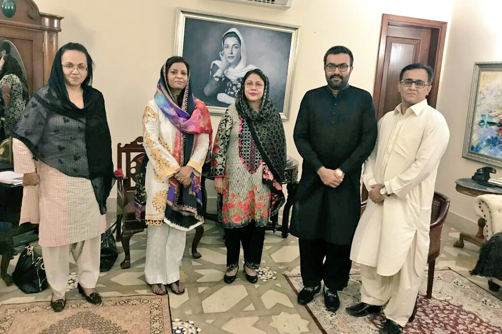 PPP_Org's tweet photo. #SyedAliShahJamote grand-son of former PM Mohammad Khan Junejo &amp; #ShahidShaikh called on President PPP Women Wing #FaryalTalpur at Zardari House and announced joining PPP.
Information Secretary PPPP Dr @ShahNafisa and former Senator #FizzaJunejo were also present on the occasion. https://t.co/ZBOvwu0oUw