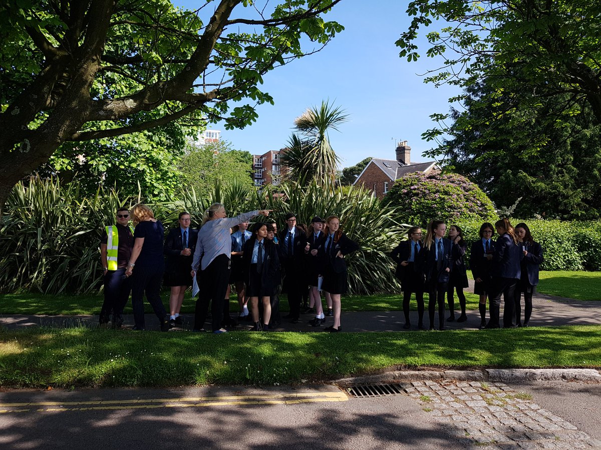 Sowing the seeds of ideas for Poole Park rose garden <a href="/poole_high/">Poole High School</a> #beauty #fragrant #phspassion <a href="/YE_Dorset/">YE Dorset</a> <a href="/BoroughofPoole/">Borough of Poole</a>