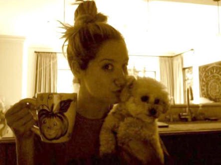 maui_lovebug's tweet photo. THE BEST DOG IN THE WORLD 🐶💕
I LOVE U <333

↓ It's my favorite pictures 📸

#HappyBirthdayMaui https://t.co/Oz3T9mPV7d