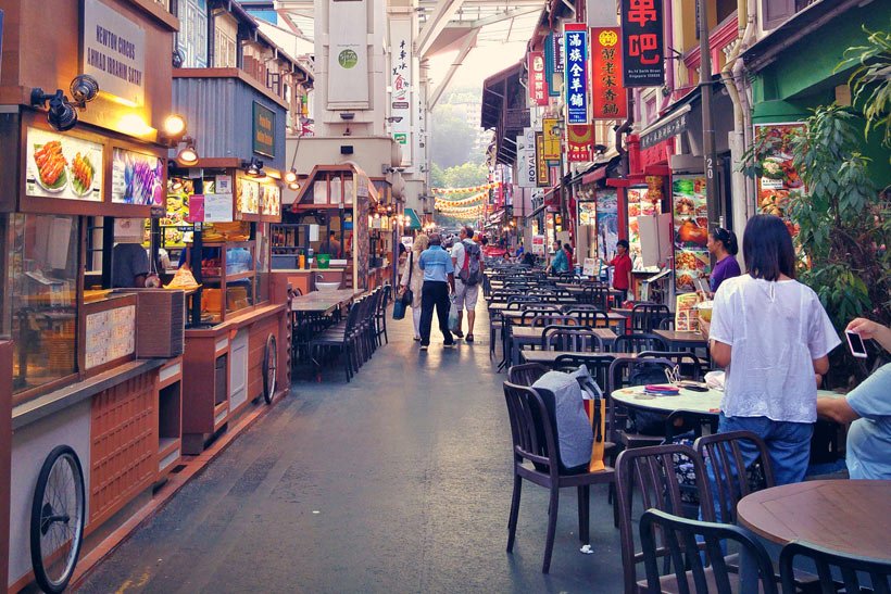 Just1WayTicket's tweet photo. Things to do and see in Chinatown, #Singapore - Enjoy delicious food, visit stunning temples and find fantastic shopping opportunities. >> https://t.co/KMBsXXHzk7 with TopdeckTravel #Ultimate49 https://t.co/gKbjpKvd44