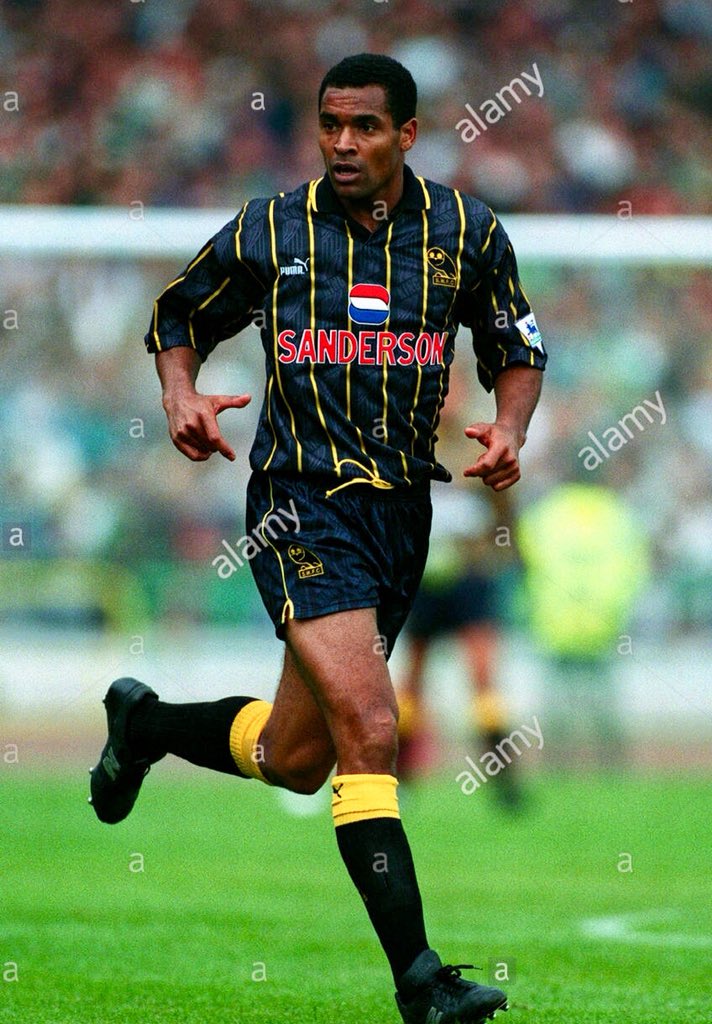 Happy Birthday Former Sheffield Wednesday favourite Mark Bright  turns 56 today Best Wishes!    