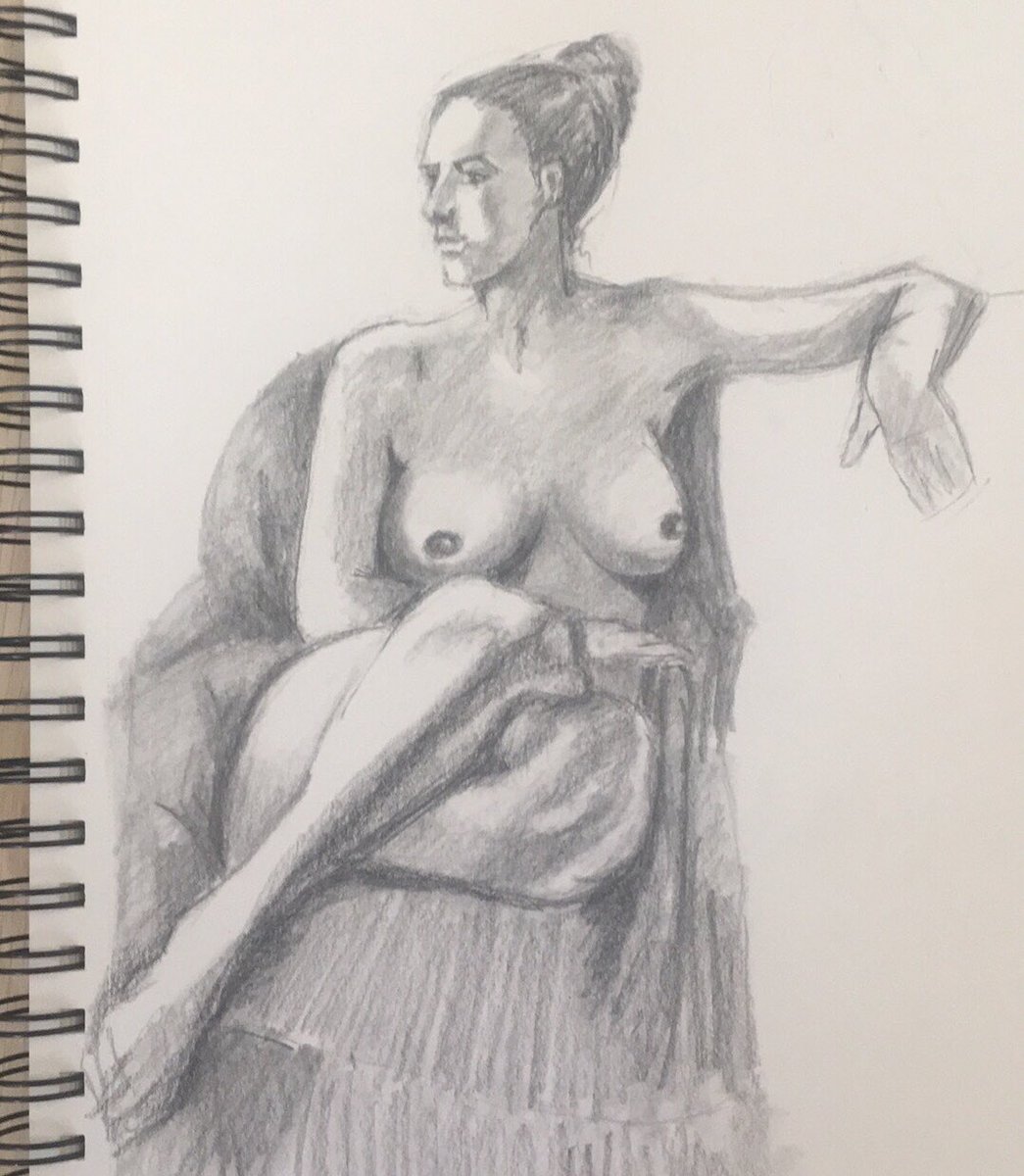 editabakke's tweet photo. Daily sketching #sketchbook #academicdrawing #nudesketch #figurative #editabakke #figurestudy https://t.co/C5Lcy7gWA1