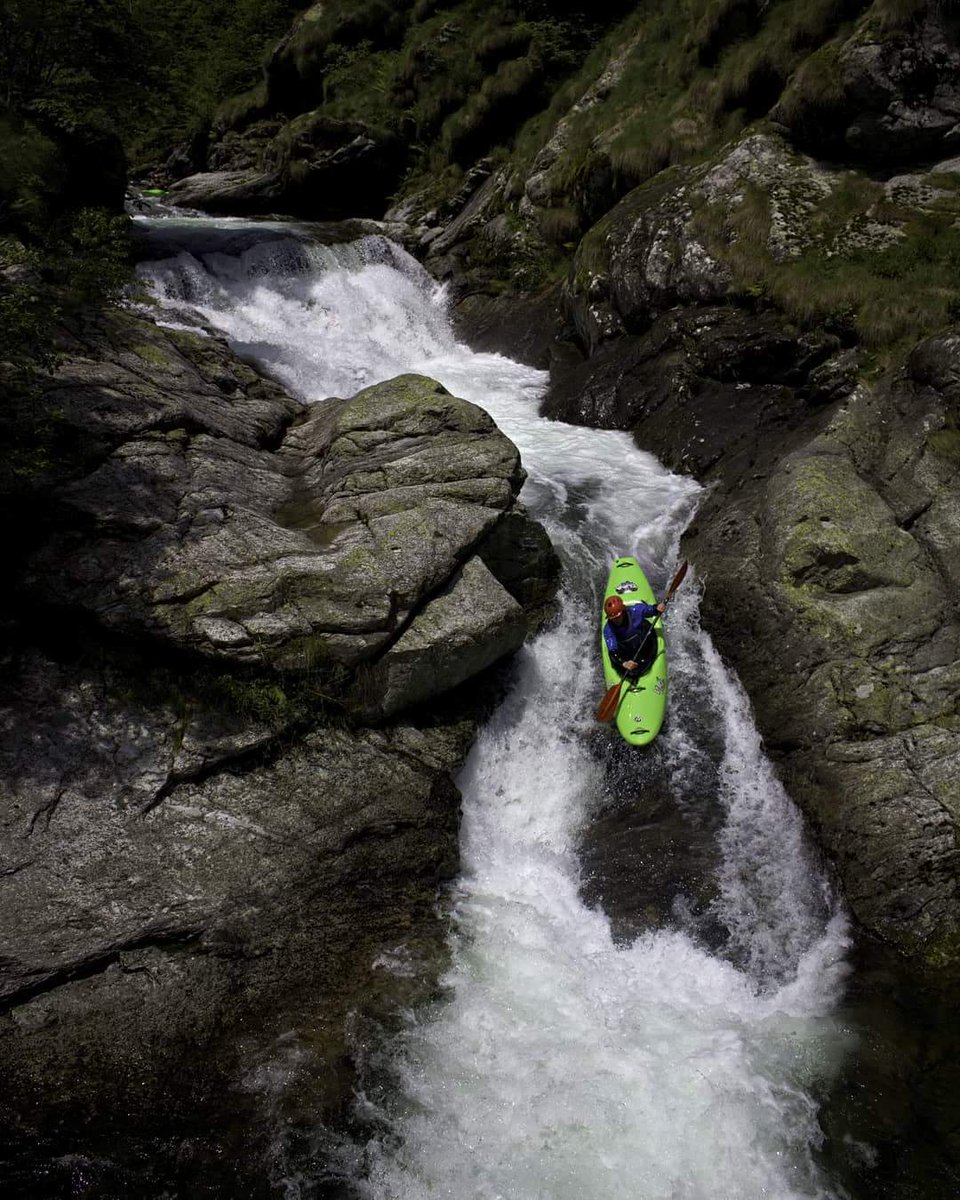 JCorfe_OBT's tweet photo. #neverstopneverstopping #italy #sesia #kayak #whitewater #sneakycreaky https://t.co/S2GvTLTwwV