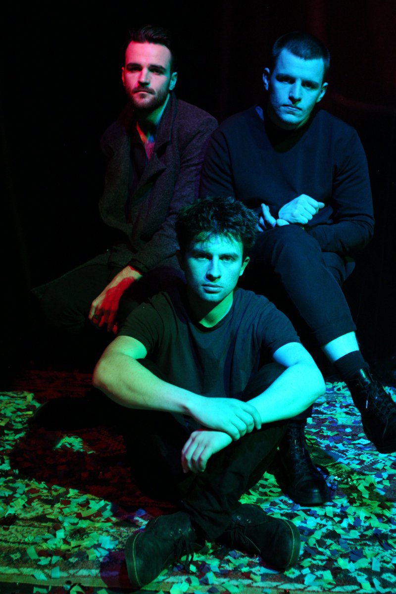 This weekend, Dublin three-piece Oh Joy release one of the Irish EPs of the year. Exclusively stream the masterfully melancholic Good Grief here thethinair.net/2018/06/ep-pre…