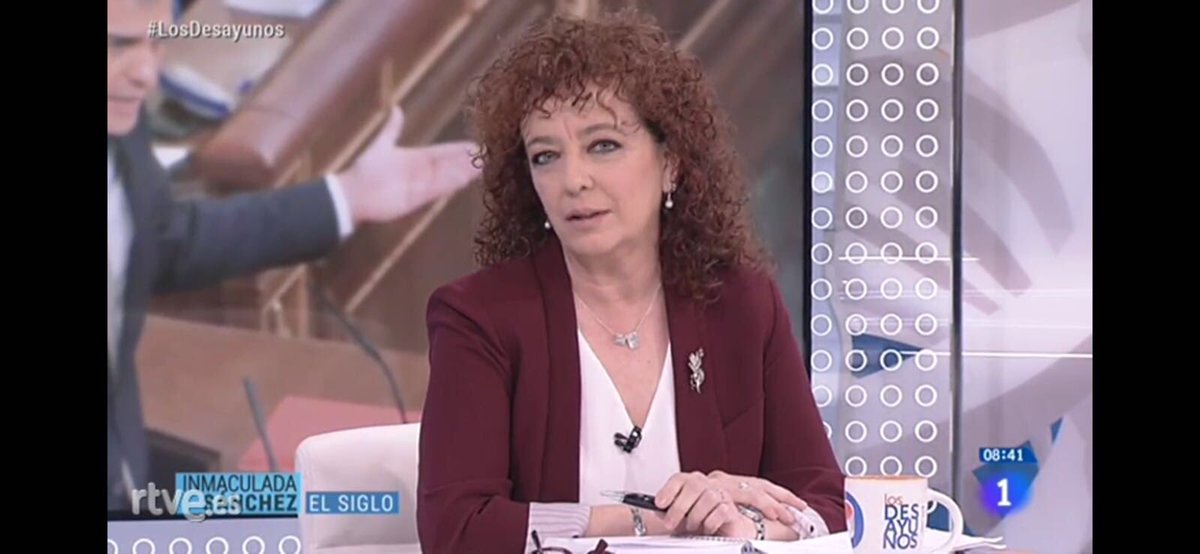 ElSiglo_eu's tweet photo. Esta mañana, no te pierdas el análisis de la interesante actualidad política con #NuevoGobierno de #Sanchez y #DimisionRajoy en los @Desayunos_tve de @tve_tve @SergioMartinTVE hoy con @isanchezelsiglo directora de @ElSiglo_eu https://t.co/2iiSjwtMEW