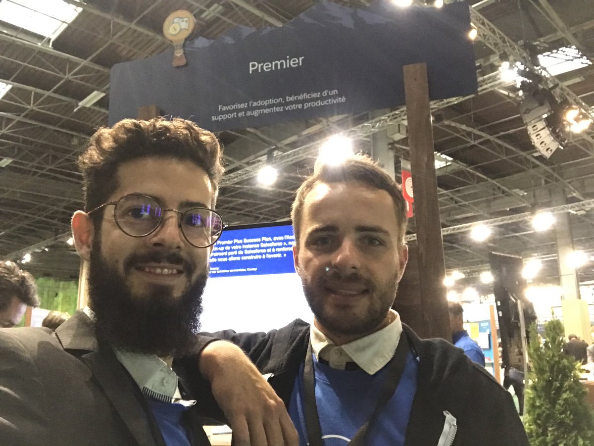 DietlinL's tweet photo. Les experts Premier vous attendent au théâtre Success Cloud du Salesforce World Tour Paris ! #tellblaze #successcoud #askanexpert https://t.co/Cvc2ELirrS