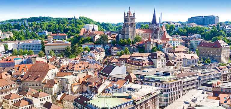 LausanneCO's tweet photo. [#MyLausanne #blog] 50 things to do in #Lausanne in 2018. #BucketList2018 https://t.co/Lpf2wveUwQ https://t.co/3Td4EYRAxB