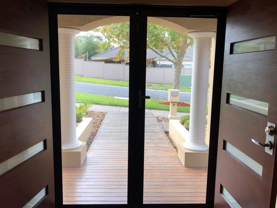 InvisiGard's tweet photo. We love these Decowood InvisiGard Clear Vision Security Doors, Measured, Manufactured and Installed by Sunbury Screens &amp; Blinds, Victoria. 15 Year Manufacturers Warranty. https://t.co/RFtPTGKGbM 

#invisigard #invisi #securitydoors #sunburyscreens #sunburyblinds https://t.co/sboQgW2EE5