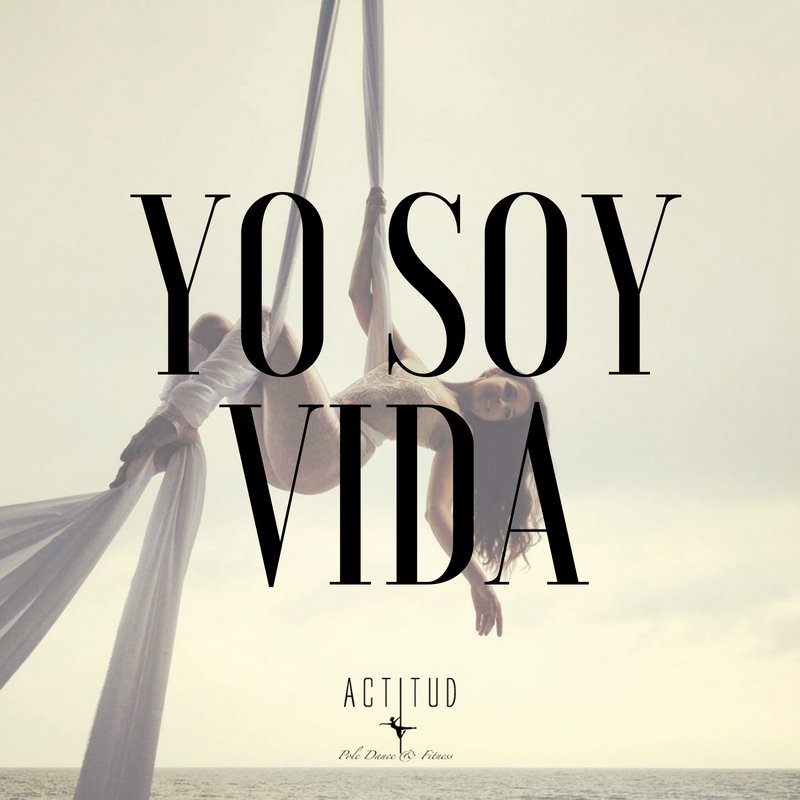 ActitudPole's tweet photo. Somos vida cuando amamos lo que somos y lo que hacemos a diario 

¡Feliz miércoles!
.
.
#ActitudPole 
#ActitudPower
-
#Yoga #Boxing #Poledance #Polefitness #pole #fitness #aerotelas #lyra #ballet #caracas #venezuela #felizdia https://t.co/4pMWmRvsWe