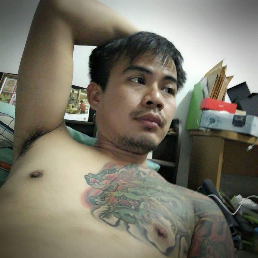 2sShR4Nnp78FFEV's tweet photo. บ่าวไฟฟ้าลาว https://t.co/e7wpkbkony