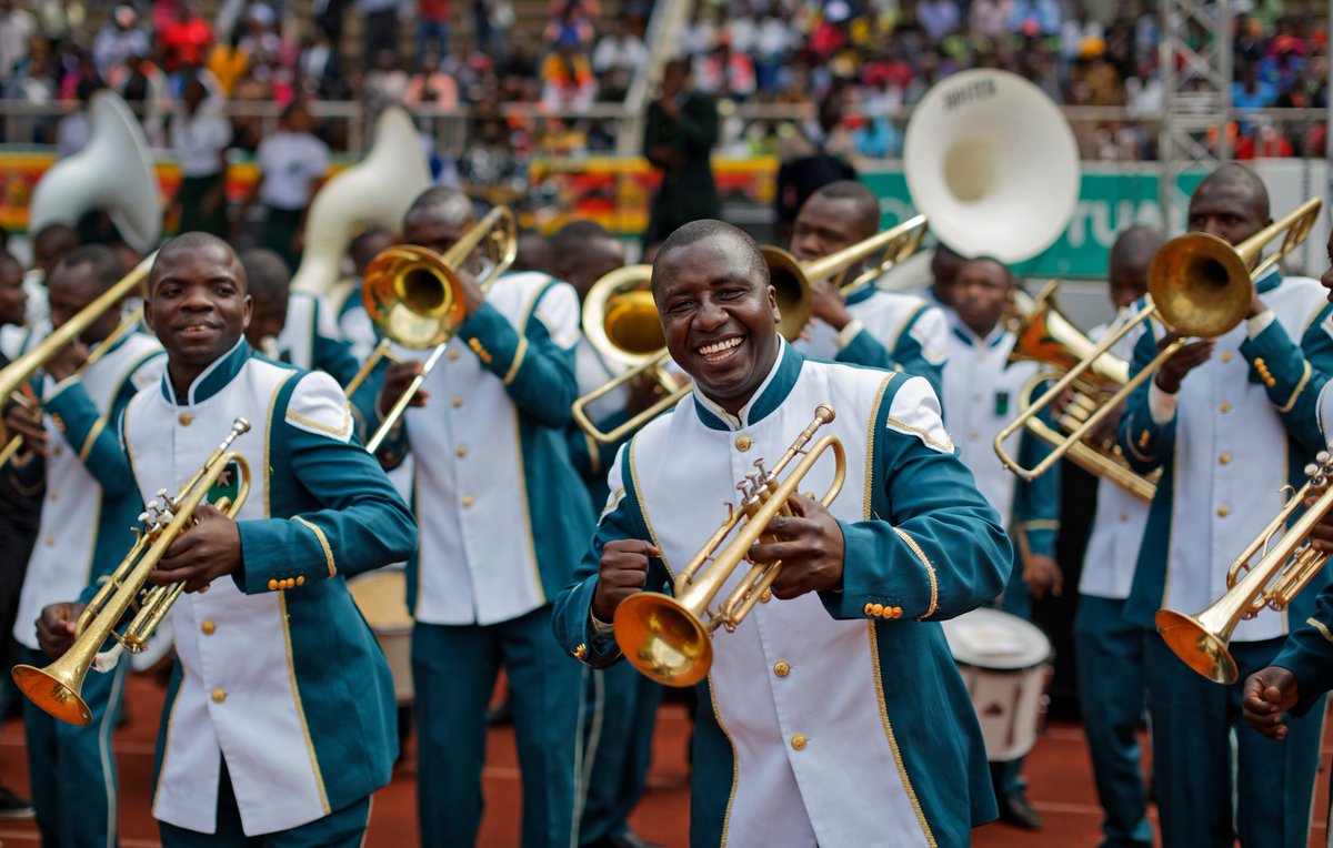 Bandazia's tweet photo. Military Band of Zimbabwe playing at national stadium, Harare, Zimbabwe, on 24 November 2017 at the inauguration of new President Mnangagwa https://t.co/pNp2efbvLa