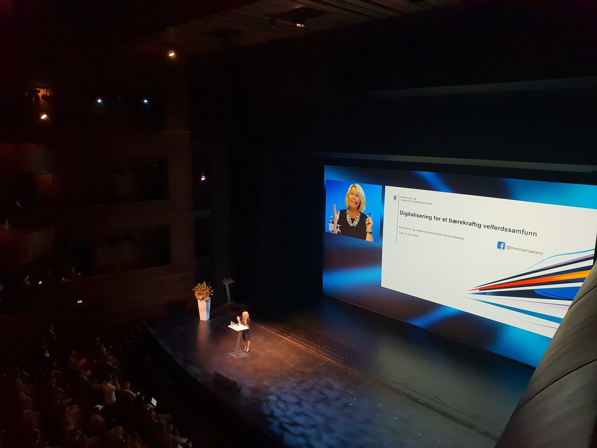 Antallet IKT-spesialister i Norge står stille (DESI). Det er ikke greit, sier Monica Mæland. #digitaliseringskonferansen | Enig, men det krever større satsing enn hittil.