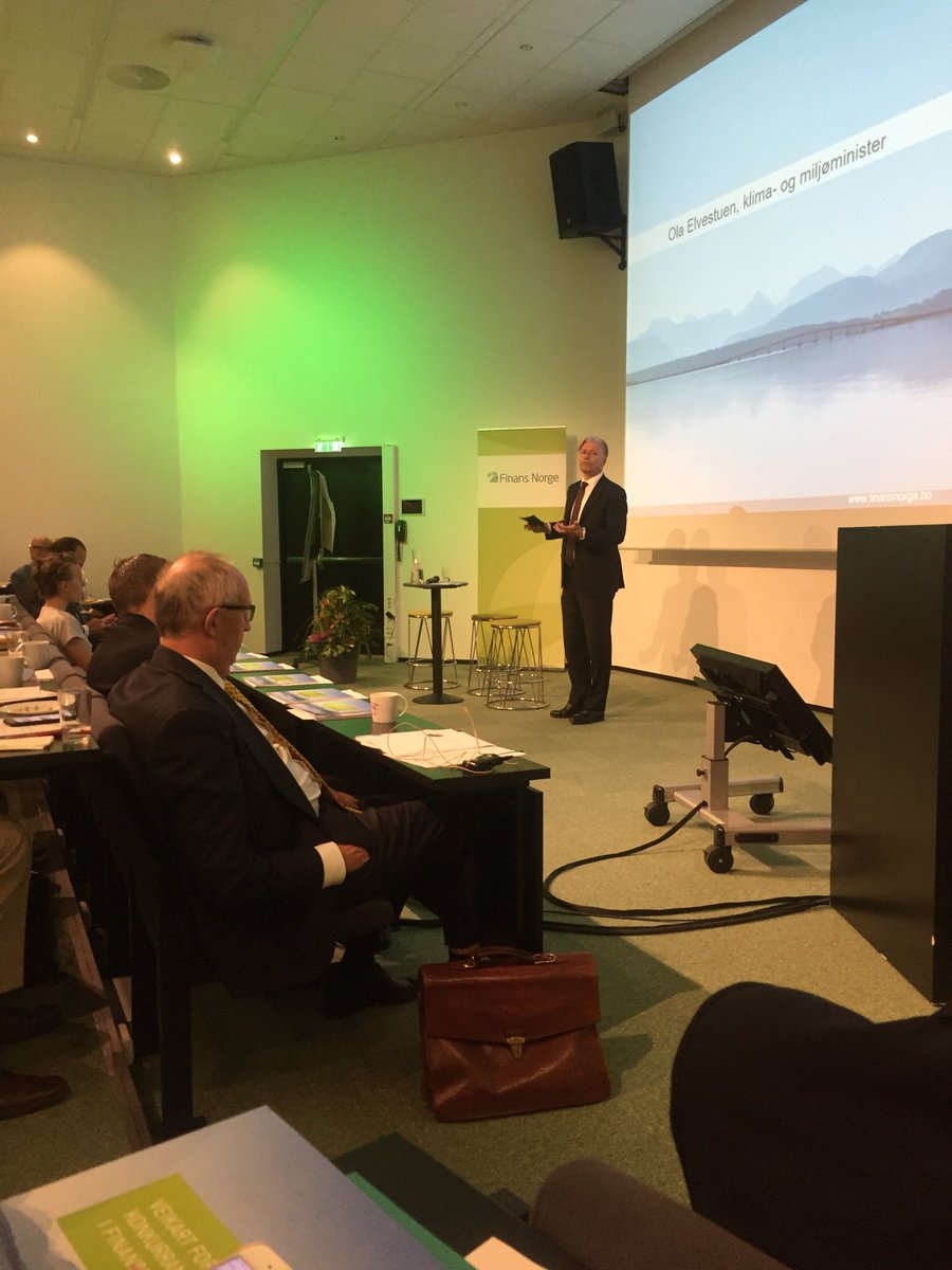 SIGLAsays's tweet photo. FNs bærekraftsmål må være ledende for alle land, forretninger og aktiviteter i årene fremover sier @olaelvestuen #fremtidensfinans #bærekraftsmål https://t.co/ayl30yXXia