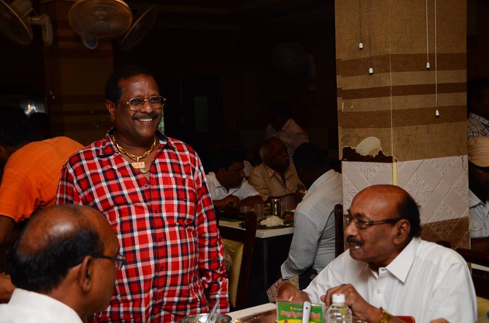 HumansOfAndhra's tweet photo. "There are many restaurants in Kakinada but what brings customers to our Subbayya Hotel, again and again, is the way we

Full Story >> https://t.co/DPbtOL7NN6
#SubbaiahHotel #FoodForThought #Trust #CustomersareGod #Kakinada #Andhra #HumansOfAndhra https://t.co/BaWIauYvzz