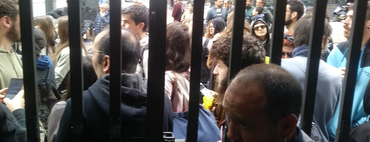 #AlertaDesalojoIngobernable solicitamos ayuda a todas las vecinas y colectivos de Madrid. Necesitamos vuestro apoyo en la puerta ahora mismo.