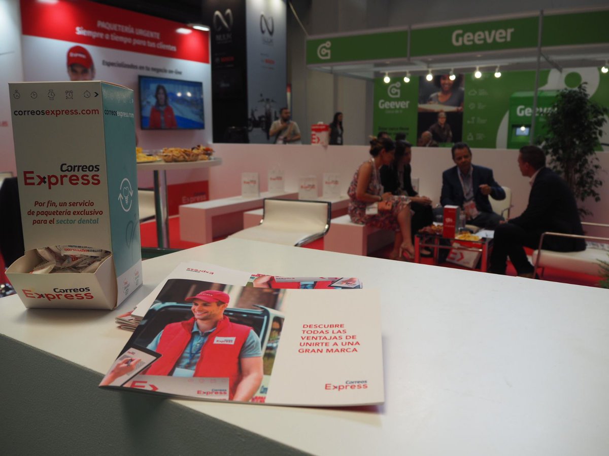 CorreosExpress's tweet photo. Y hoy también estamos en @eDeliveryBCN. ¡Pasad a conocernos por nuestro stand 🎉🎊#edeliverybarcelona  #laferiadelsector  #eDeliveryBCN2018 https://t.co/dywYzD1tm6