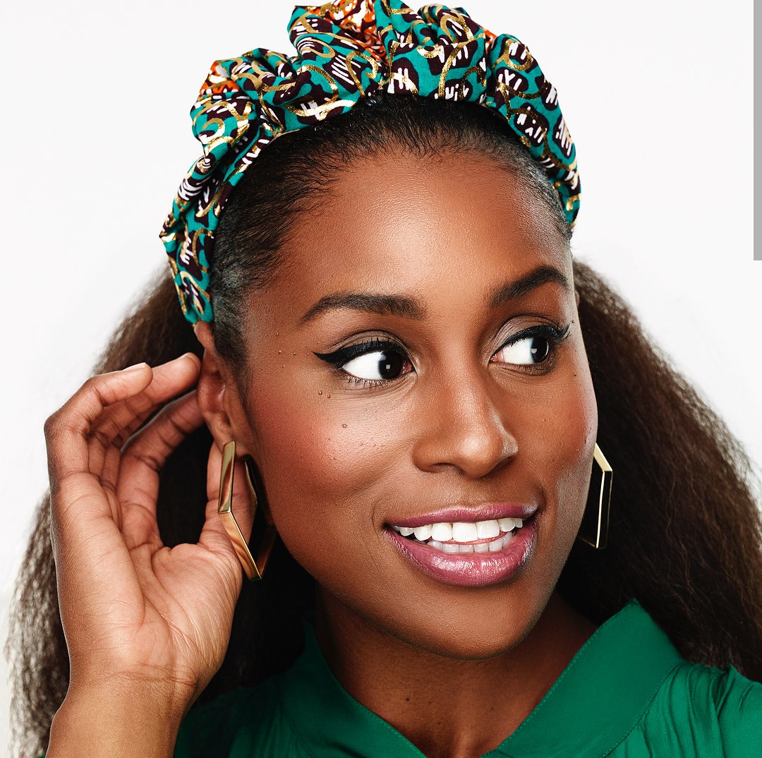 OnoBello's tweet photo. #OBEditorials
#IsaaRae has got that #melaninglow in these shots for #CosmopolitanMagazine.
#OnoBello #OBEditorials #OBEntertainment #OBBeauty #celebrities #editorials #entertainment #beauty #melanin #blackgirlmagic #glow #flawless #blackexcellence https://t.co/V1O3Nvf2yx