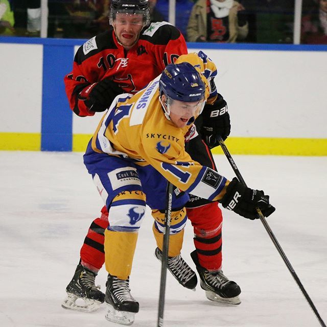 RedDevilsHockey's tweet photo. The coming weekend will see the two teams with the most successful histories in the NZIHL face off in their first encounter of the season. The Canterbury Red Devils and the SKYCITY Stampede will clash on 9-10 June 4.30pm at the Alpine Ice Sports Centre. … https://t.co/GrYxDZofyq https://t.co/6WLSxhbX3P