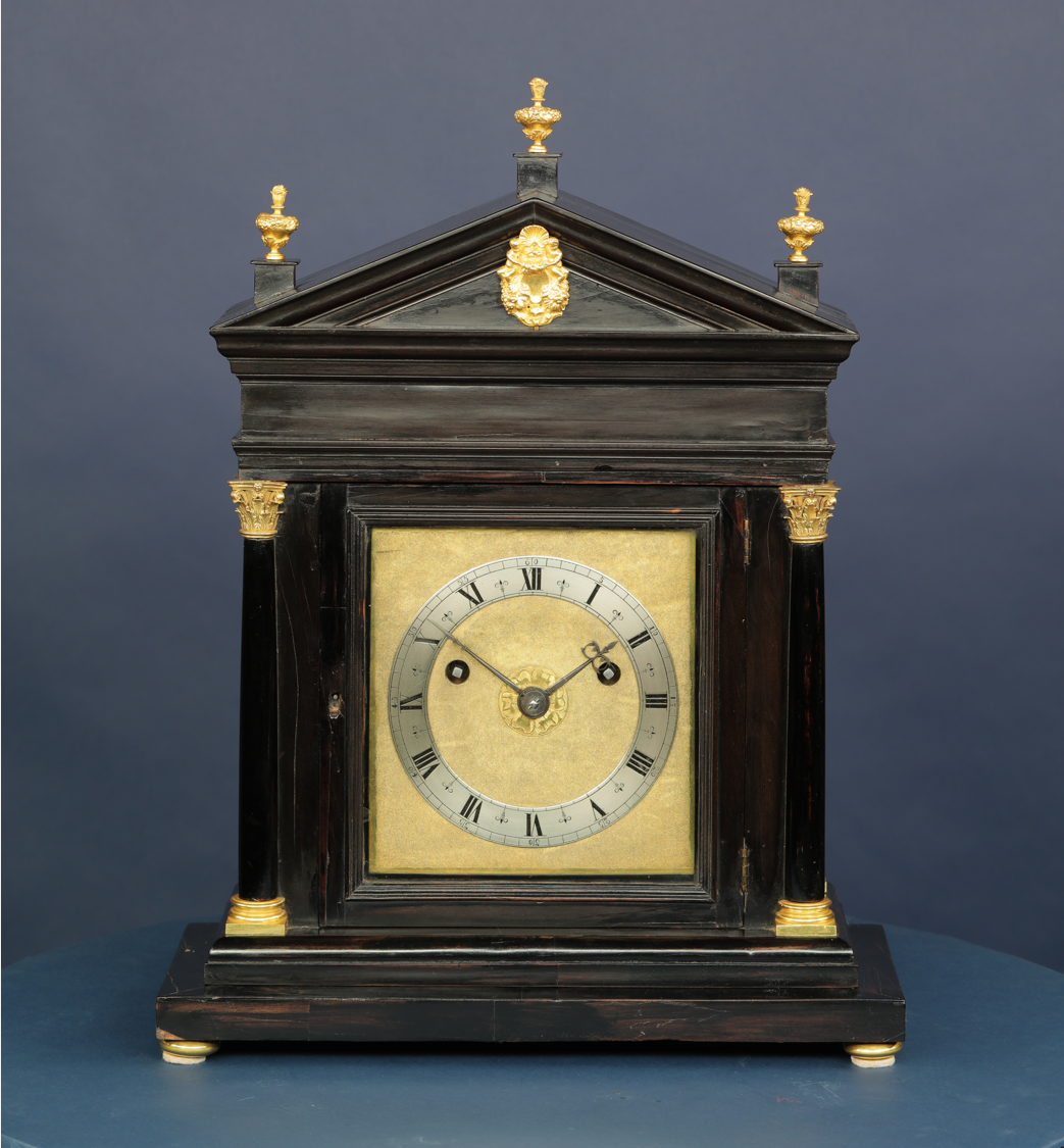 ClockExhibition's tweet photo. Edward East c.1660
Ebonised architectural turntable clock
#EdwardEast #Horology #Bonhams https://t.co/LgMkNt8XAo