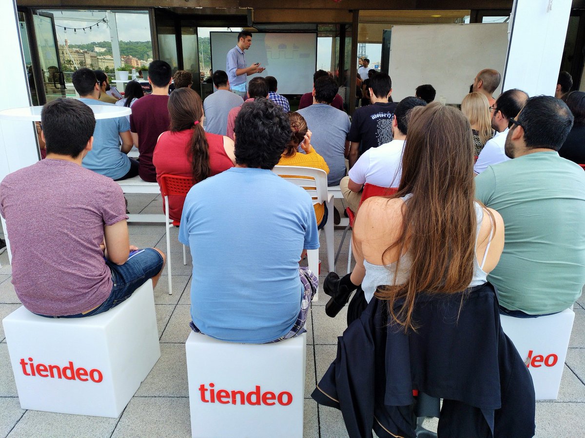 Tiendeo's tweet photo. Ahora mismo, en #Tiendeo >> La terraza al completo para la formación en #Agile y Management 3.0 para nuestros equipos | #JoinTiendeo https://t.co/l0yR49U3yM