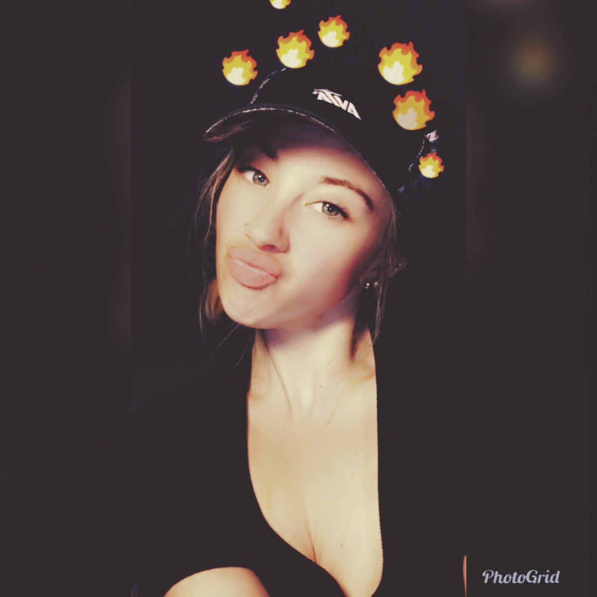 daaremae's tweet photo. 💙For what it's worth; when I took him, I could tell he would never miss you. 💙
                         😛🍑🍆💦 https://t.co/lo2zpPPgRZ