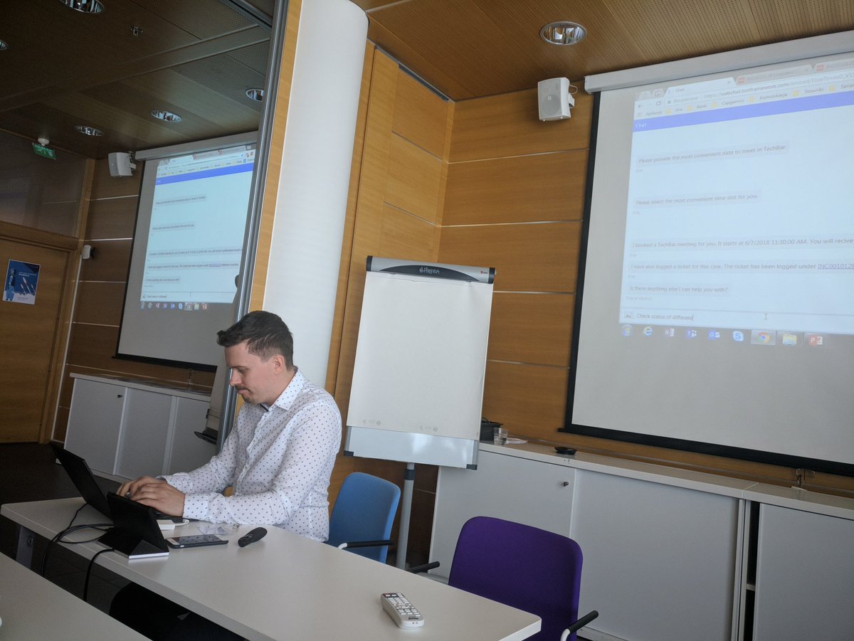Jaakko_Lehtinen's tweet photo. Chatbot live demo by Lukasz Ulaniuk. #FireYourRobots https://t.co/vyvtvlv7lg