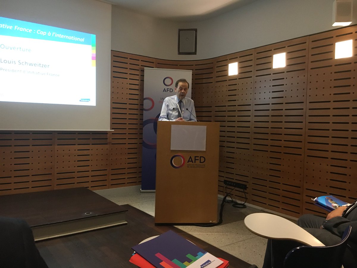 cpccaf's tweet photo. « Cap à l’International » avec @InitiativeFR dans les locaux de @AFD_France : lancement par @LouisSchweitzer en présence de @cpccaf   @mouakhar_mounir https://t.co/QPVxaIK5EB