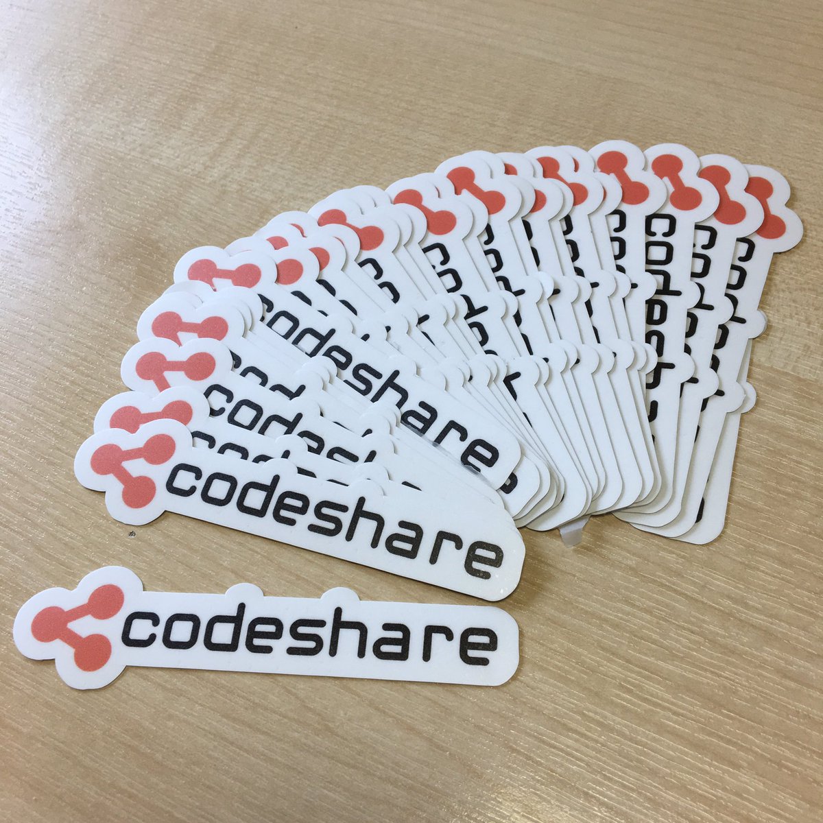 CodeSharePaul's tweet image. My new stickers have arrived. Thank you @startupstickers #stickers #stkrs