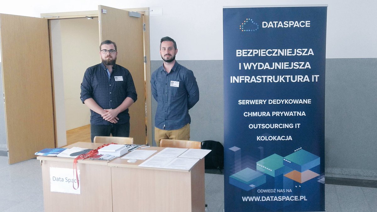 DATASPACEPL's tweet photo. IT DAY Informatyczne Targi Praktyk i Pracy 2018 
#itday #wmiiumk https://t.co/78zMQoDYPc