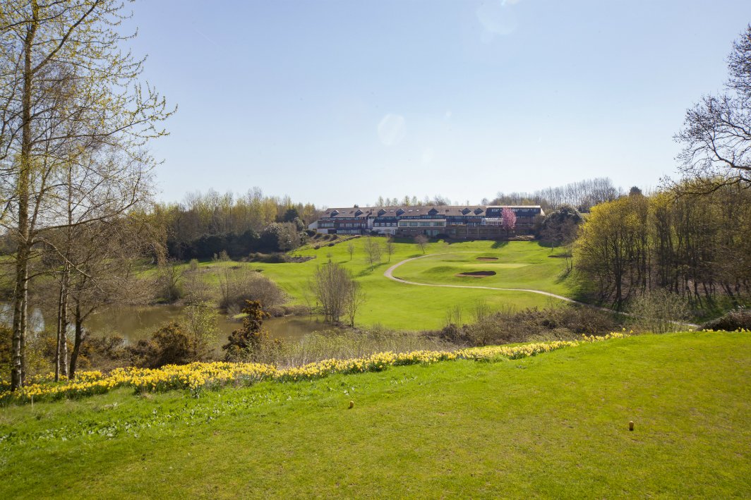 The secret is out! Update on <a href="/HellidonLakes/">HellidonLakes</a>  northants-chamber.co.uk/news/update-on…