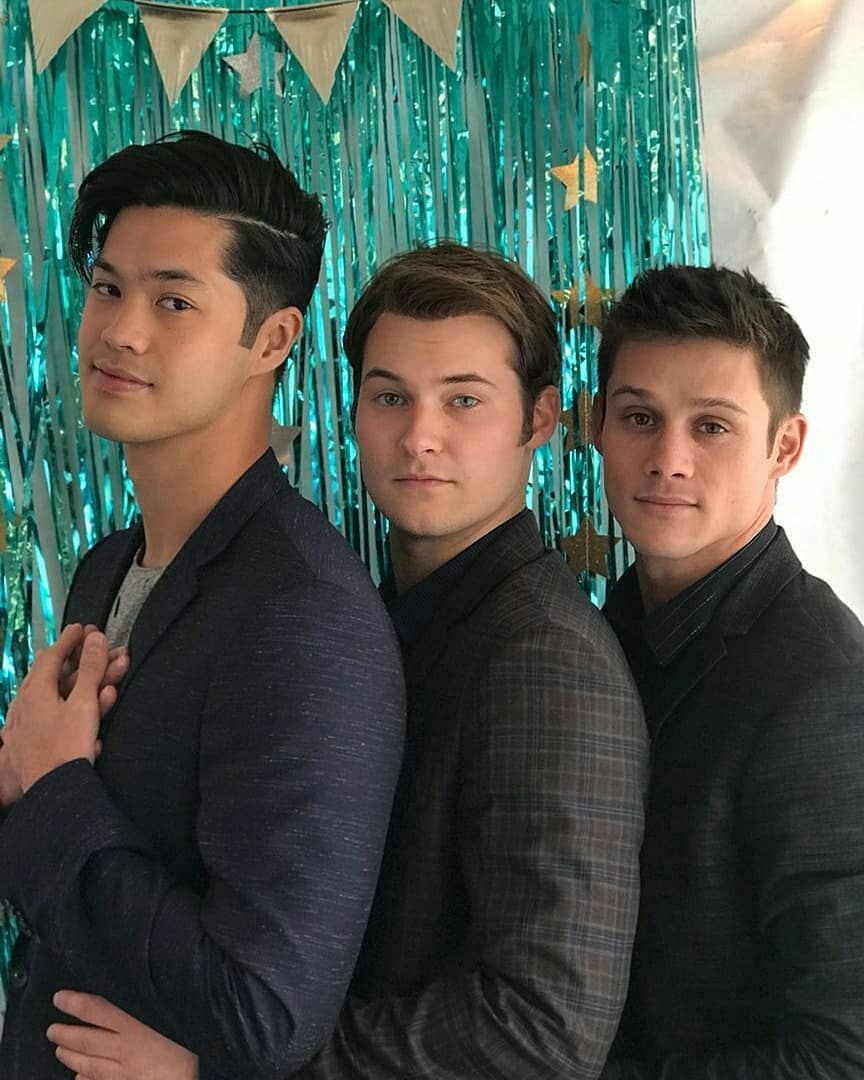 RossButlerPHL's tweet photo. the closer i get to you........... https://t.co/Zo3odfwC0L