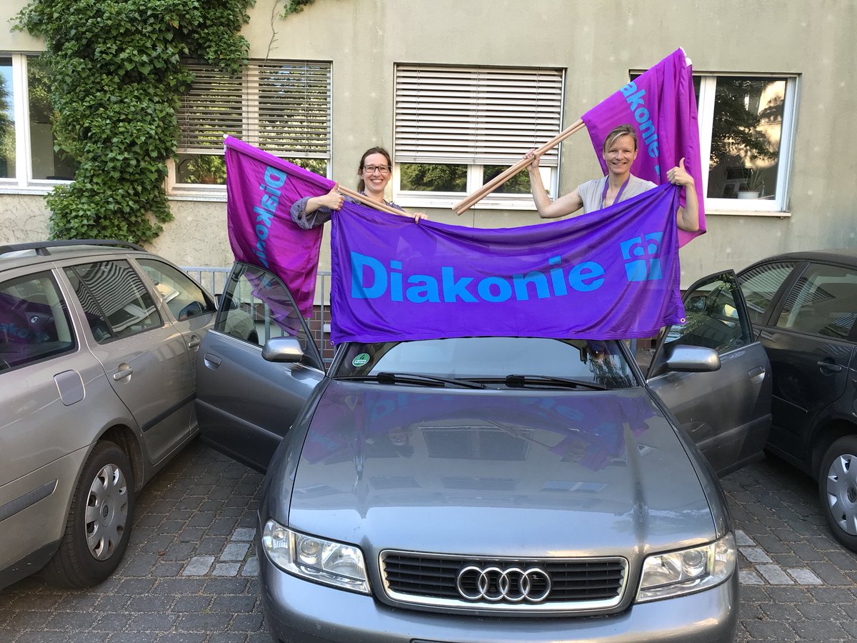 DiakonieBerlin's tweet photo. Los geht’s zu den#Kitatagen #Brandenburg. Von 8-10:30 Uhr vor dem #Landtag #Potsdam machen wir mit dem Vorstand #BarbaraEschen und #MartinMatz sowie dem #VETK auf ein fehlendes Betreuungsmodell aufmerksam. Auto ist gepackt! https://t.co/soSqWxKDtm
