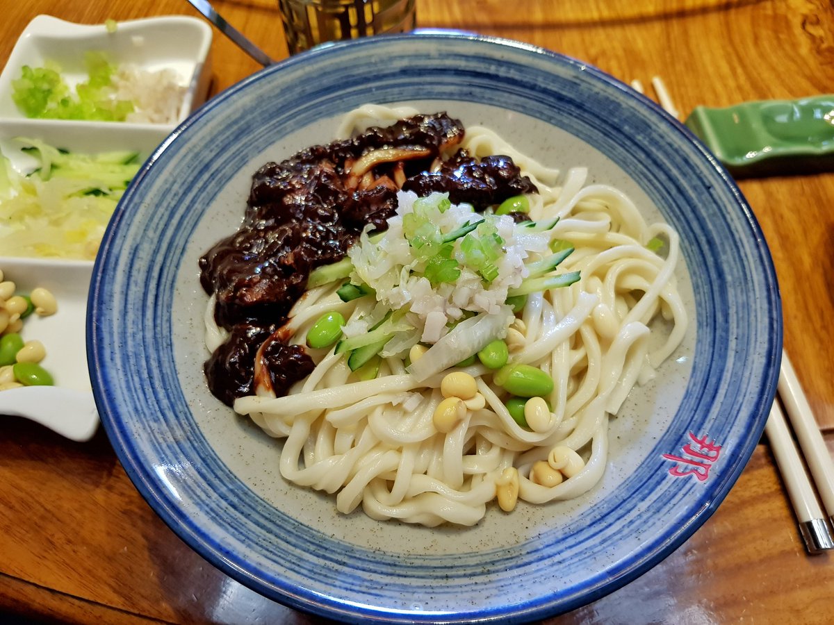 hitmanb's tweet photo. 북경짜장면~ 北京老炸酱面 https://t.co/n3UySZde2p