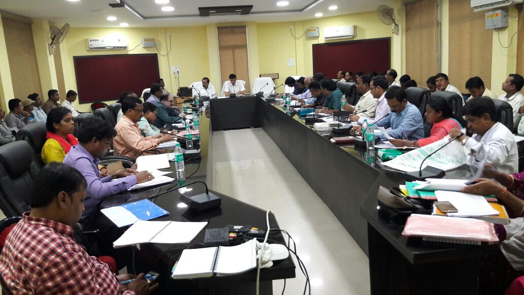 District level review meeting on SBM(G) held under the chairmanship of PD, DRDA and EE, RWS&amp;S, Balangir on 29.05.18. #SwachhBharat #zsbp <a href="/swachhbharat/">Swachh Bharat Mission - Grameen</a> <a href="/sbmodisha/">SBMODISHA</a> @odisha_zsbp <a href="/paramiyer/">Parameshwar Iyer</a> <a href="/DivyangWaghela/">Divyang</a> <a href="/roopamishra77/">Roopa Mishra</a> <a href="/PRDeptOdisha/">Panchayati Raj and Drinking Water Department</a>