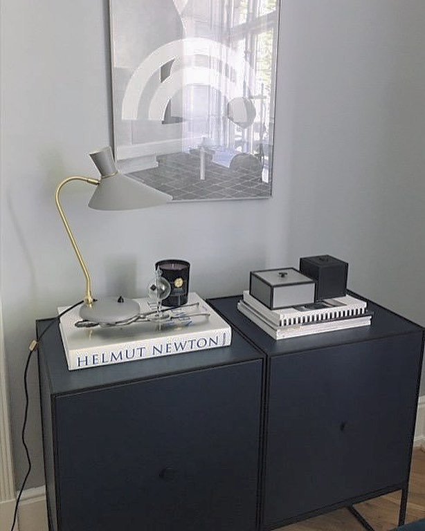 byLassen's tweet photo. Blue and grey colours combined beautifully - Frame Sideboard and our Silhouette prints look great together. Thanks for sharing @boligcious
#bylassen #framesideboard #danishdesign https://t.co/oJppdlF8ba https://t.co/FYvexHkYe5